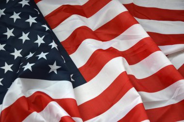 Renkli dalgalanan yatay Amerikan bayrağı yıldızlar ve çizgilerle
