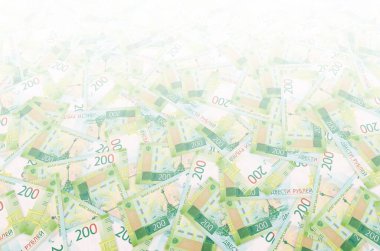 Yeni yeşil Rus 200 rublelik banknotta batmış gemilerin anıtı.