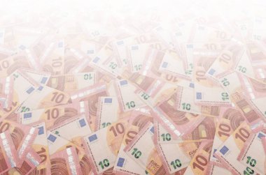 10 avroluk banknotun küçük kırmızı detaylarla yakın plan modeli