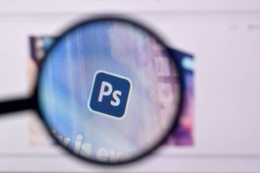 Ny, Usa - 29 Şubat 2020: PC gösteriminde resmi web sitesinde adobe photoshop ürünü web sayfası