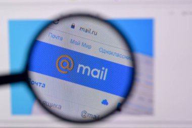Ny, Usa - 29 Şubat 2020: Pc, url - mail.ru sitesinin ana sayfası.
