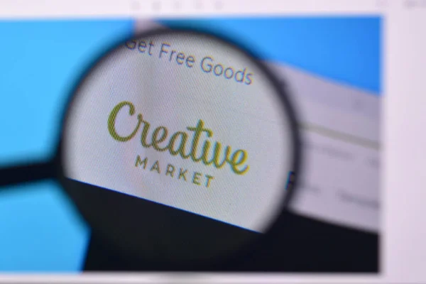 Ny, Usa - 29. Februar 2020: Homepage von creativemarket.com auf der Anzeige von Pc, url - creativemarket.com. — Stockbild Usa Februar 2020 Homepage Von Creativemarket Com Auf Der Anzeige — Stockfoto