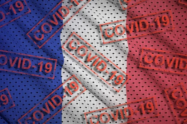 法国国旗和许多红色Covid 19邮票 Coronavirus Pandemic 2019 Ncov Virus Concept — 图库照片