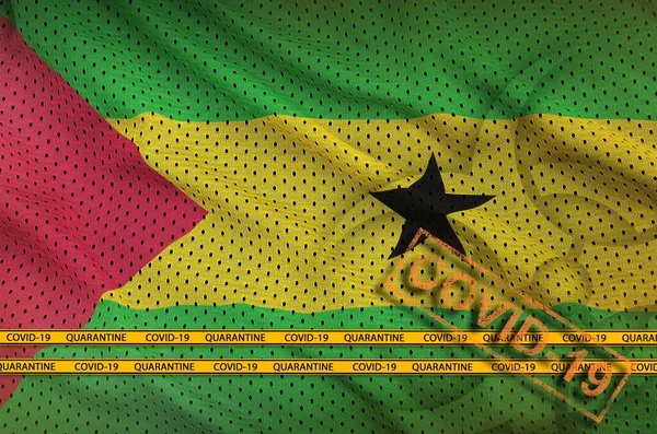 Flagge Von Sao Tome Und Principe Und Orangefarbene Covid Marke — Stockfoto