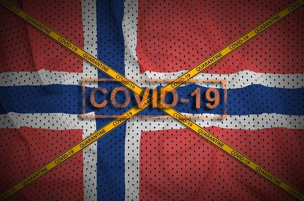Norge Flagga Och Covid Stämpel Med Orange Karantän Gräns Tejp — Stockfoto