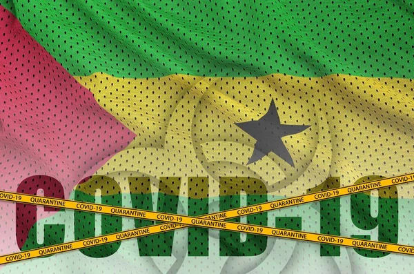 Flagge Von Sao Tome Und Principe Und Aufschrift Covid Mit — Stockfoto