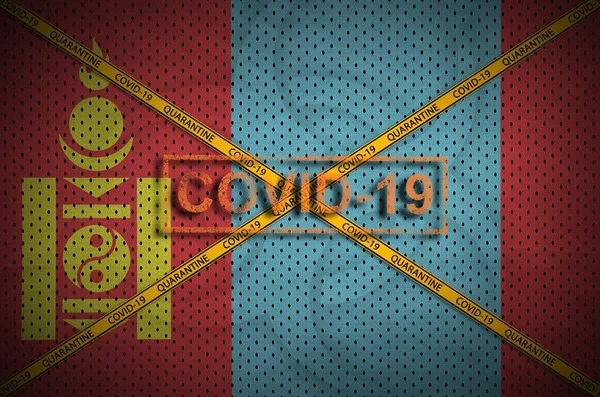 モンゴル国旗とオレンジの検疫国境テープクロスCovid 19スタンプ コロナウイルスまたはパンデミック2019 Nconvウイルスの概念 — ストック写真