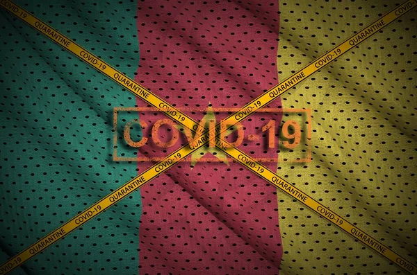 Kamerun Bayrağı Turuncu Karantina Sınır Bandı Haçlı Covid Damgası Coronavirus — Stok fotoğraf