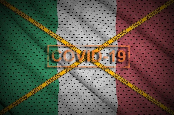 Прапор Італії Марка Ковід Помаранчевим Хрестом Карантинної Стрічки Coronavirus Або — стокове фото