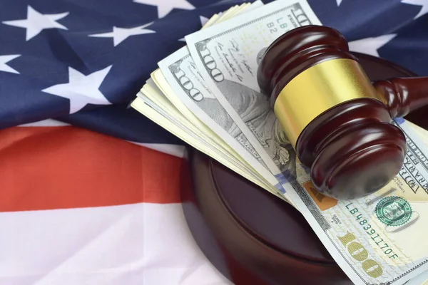 Juez Martillo Dinero Bandera Los Estados Unidos América Muchos Billetes — Foto de Stock