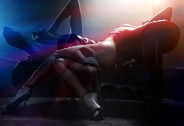 kusursuz bir beden ile seksi seksi kadın