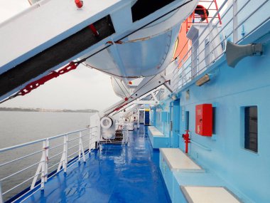 Ayrıntılar ve feribot güvertede teknede yaşam