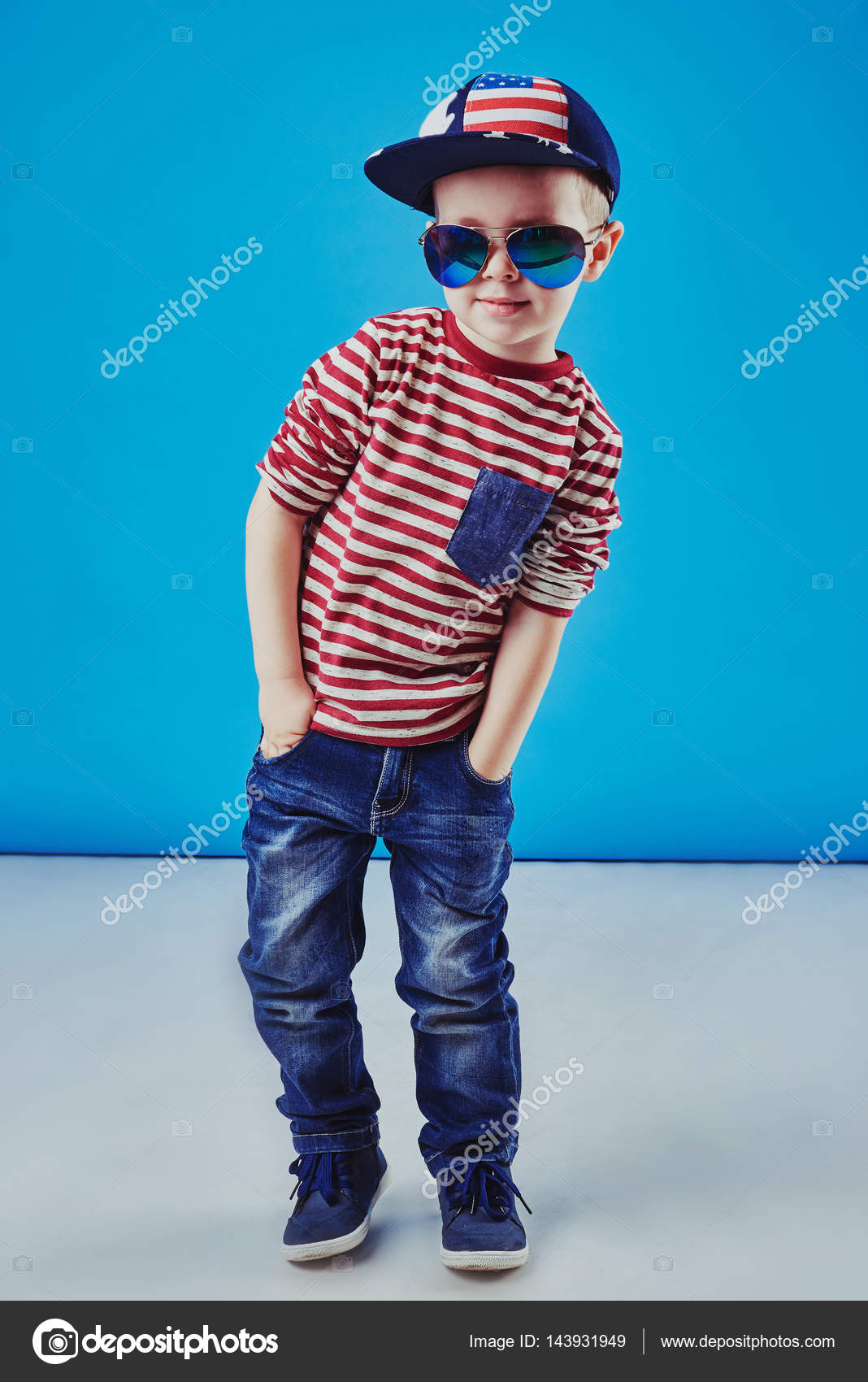 Cute stylish boy photos hi-res stock photography and images - Alamy