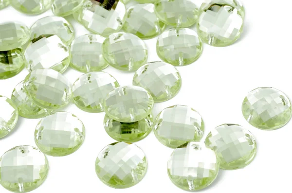 Rhinestone luz-verde no fundo branco — Fotografia de Stock