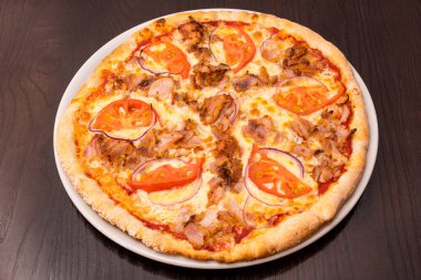 Taze İtalyan pizzası.