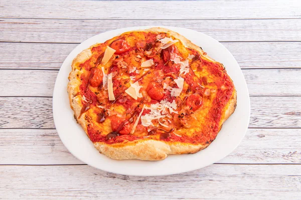 Pizza Gjord Med Bästa Ingredienserna — Stockfoto