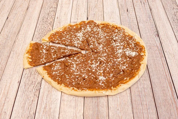 Iyi Malzemelerden Yapılmış Pizza — Stok fotoğraf