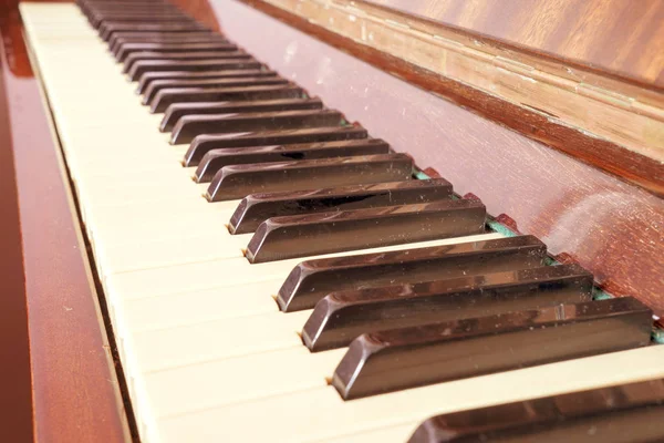 Teclado piano, vista lateral de la herramienta musical instrumento . — Foto de Stock