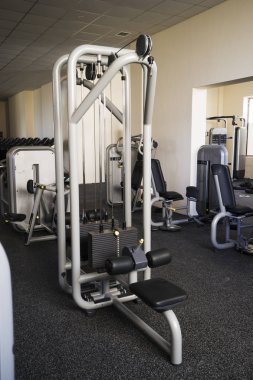 Farklı egzersiz makineleri yelpazesi