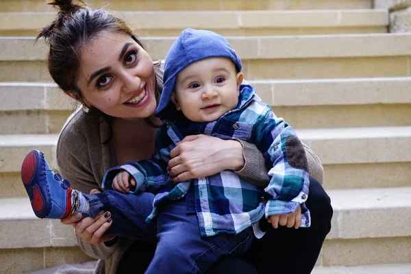 Portrait of happy loving mother and her baby — Stock Photo, Image