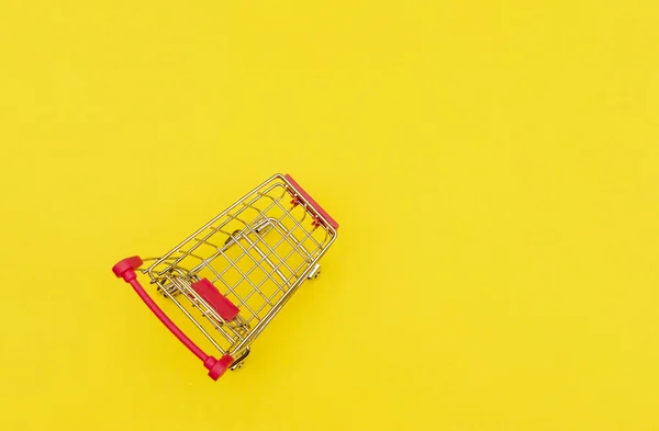 Pequeño Supermercado Carrito Compras Empuje Para Juguete Compras Con Ruedas —  Fotos de Stock