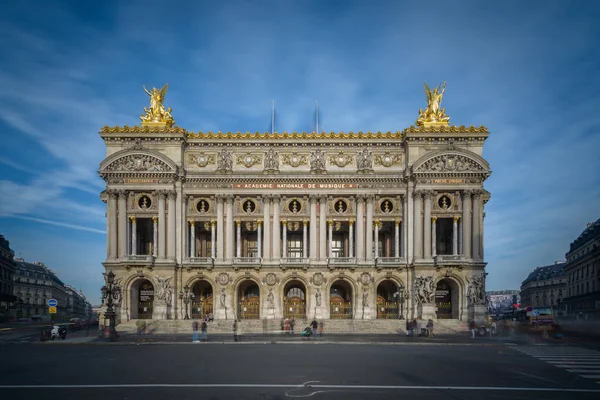 パリ オペラ座の建物のファサード — ストック写真