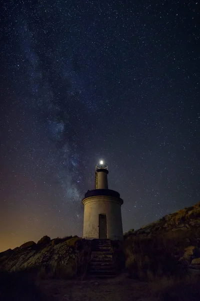 Vedere Far Noaptea Insulele Cies Parcul Național Insulelor Atlantic Spania — Fotografie de stoc gratuită