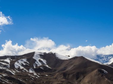 Muktinath kar görünümünden helikopter ile