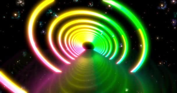 Fütürist disko yıldızı koridorunda soyut uçuş. Kusursuz döngü 4k arkaplan, floresan ultraviyole ışık, mavi pembe spektrum, 3D görüntü — Stok video