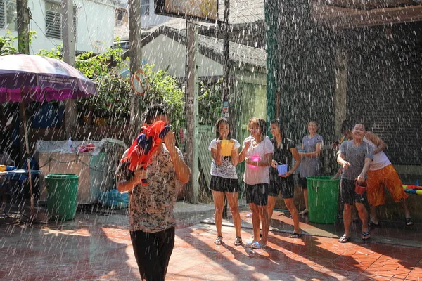 Lucha Contra Agua Festival Songkran Año Nuevo Tailandés Abril 2011 —  Fotos de Stock