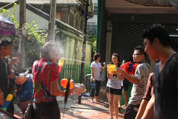 Lucha Contra Agua Festival Songkran Año Nuevo Tailandés Abril 2011 —  Fotos de Stock