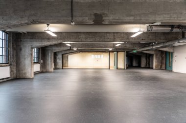 Restore edilmiş eski bir fabrikanın içi..