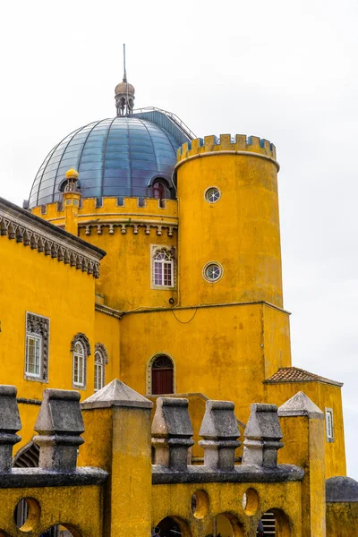 Famoso Palce Pena Sintra Portugal Edificio Destaca Por Sus Colores — Foto de Stock