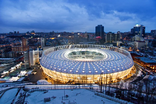 (Kiev) Kiev, Ukrayna - 4 Mart: Ulusal Olimpiyat Stadyumu (Milli Güvenlik Olimpiysky) 4 Mart 2012 tarihinde Kiev (Kiev), Ukrayna Hava gece görünümü
