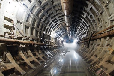 İnşaatta metro tüneli