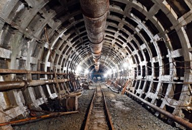 İnşaatta metro tüneli