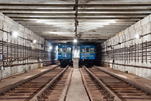 U-Bahn-Tunnel. Kiew, Ukraine. kyiv, ukrainisch — Stockfoto