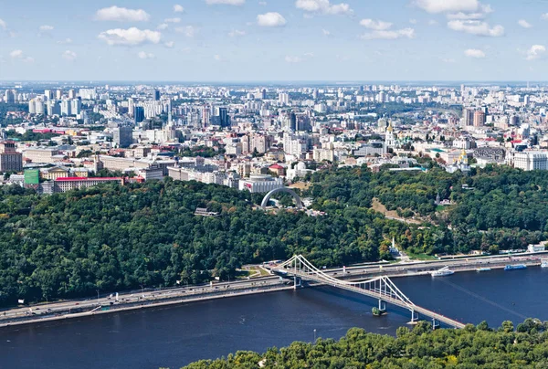 Luchtfoto van de stad. Kiev, Oekraïne. Kiev, Oekraïne — Stockfoto