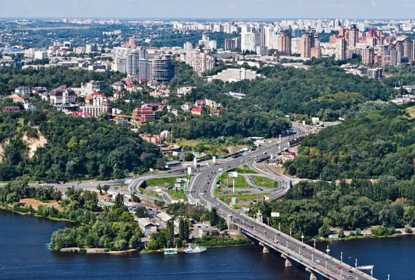 Luftaufnahme der Stadt. Kiew, Ukraine. kyiv, ukrainisch — Stockfoto