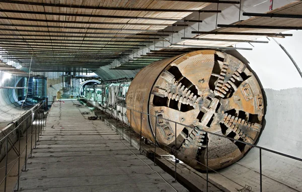 갱도 무료 한 기계에 건설 중인 지하철 역 — 스톡 사진