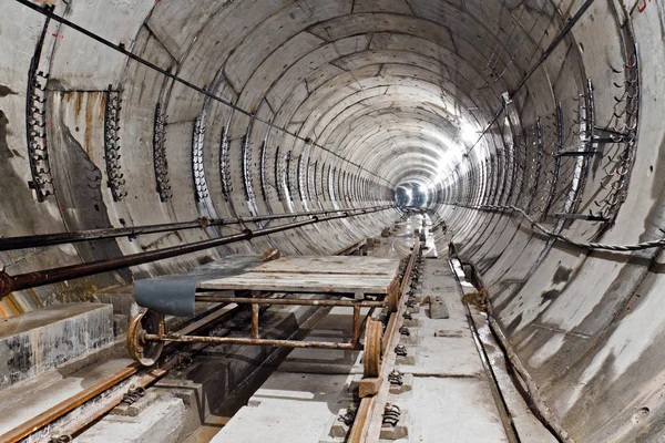 Túnel do metro. Kiev, Ucrânia. Kiev, Ucrânia — Fotografia de Stock