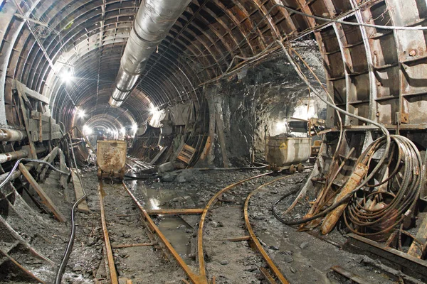 공사중인 지하철 터널 — 스톡 사진