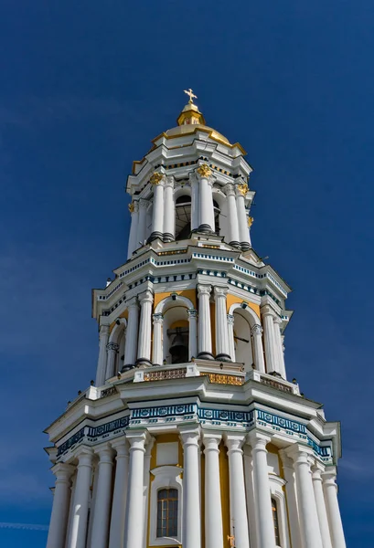 Kyjevskopečerská lávra zvonice. Kyjev, Ukrajina. Kyjev, Ukrajina — Stock fotografie