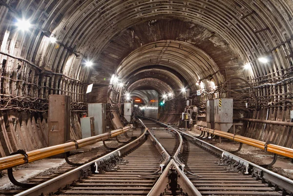 Tunnel de métro à Kiev, Ukraine (Kiev, Ukraine ) Photo De Stock