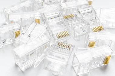 Şeffaf ethernet Internet rj-45 konektör arka plan üzerine beyaz