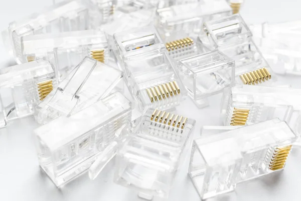 Şeffaf ethernet Internet rj-45 konektör arka plan üzerine beyaz