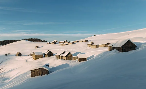 Casas Abandonadas Las Montañas Invierno — Foto de Stock