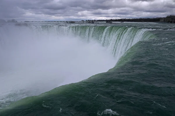 Вид Краю Ніагарського Водоспаду Niagara Falls Edge Stock Images Могутня — стокове фото