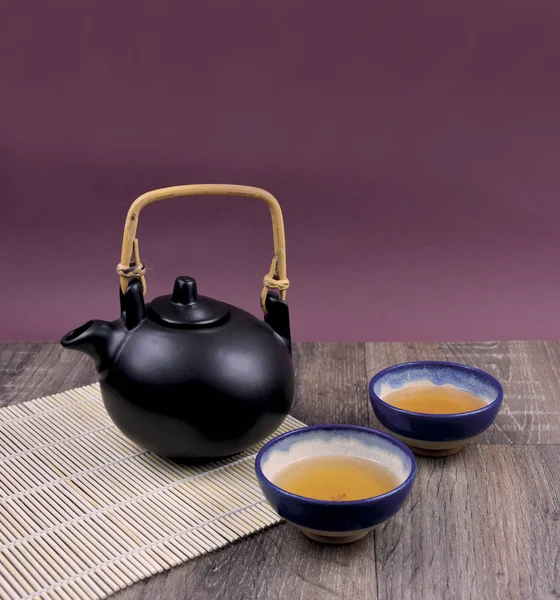 Traditioneller Chinesischer Tee Auf Dem Tisch Liefert Bilder Keramik Brauntee — Stockfoto