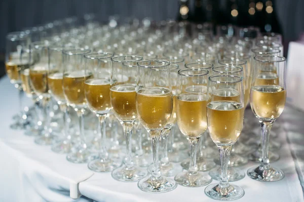 Champagne at cocktail party — Stock Photo, Image